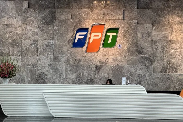 Reception hall of an FPT office